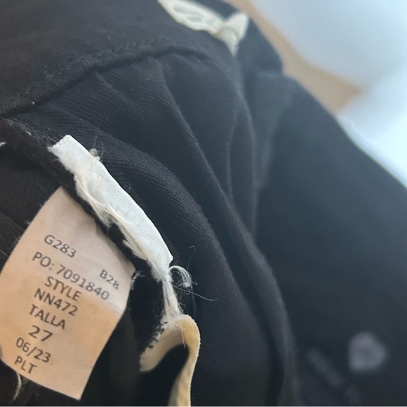 Madewell Mid-Rise Kick Out Crop Jeans Coated Black Wash Size 27 - Picture 11 of 11